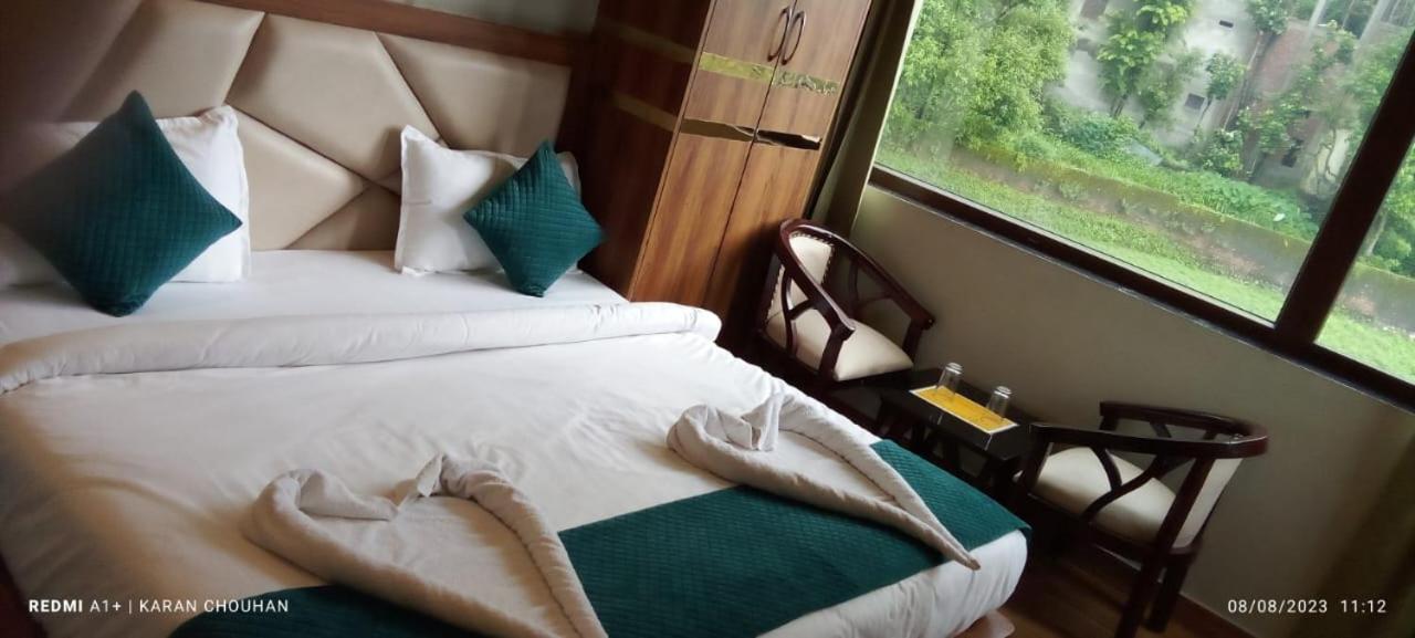 Hotel & Hostel Vimal Ganga Rishikesh Ngoại thất bức ảnh