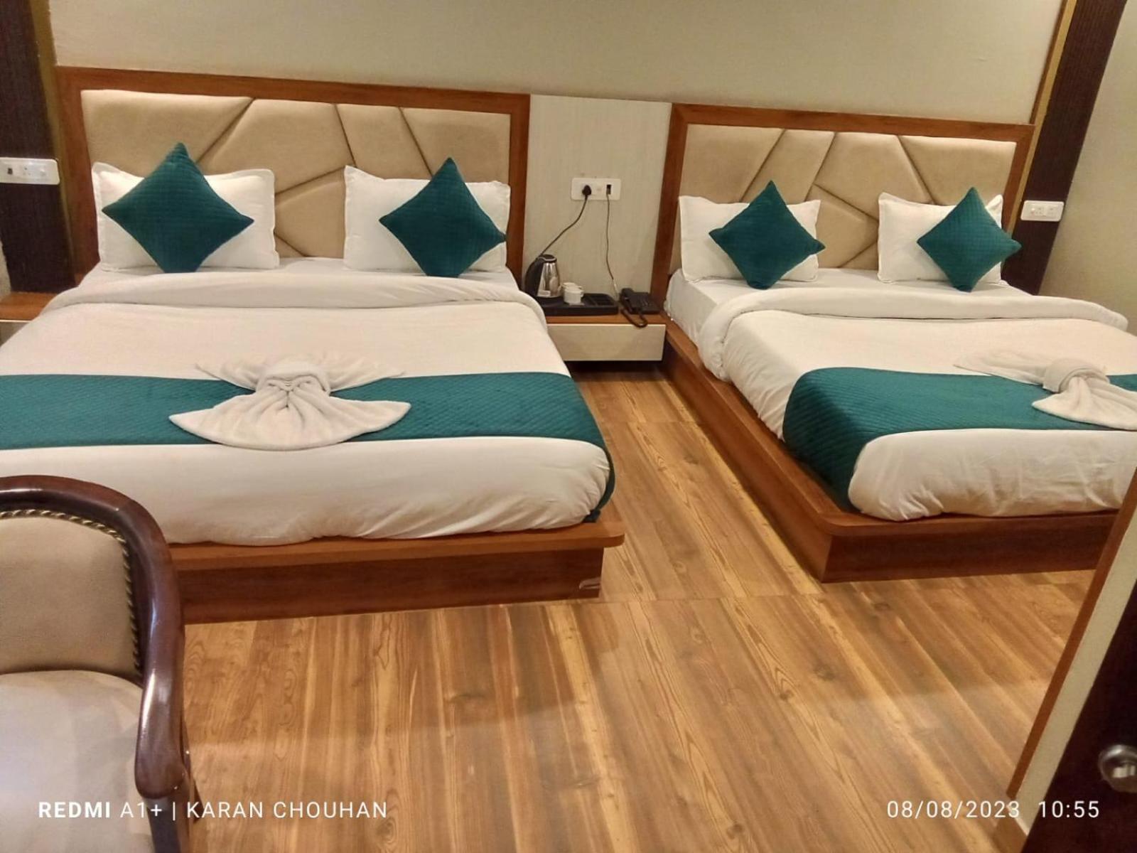 Hotel & Hostel Vimal Ganga Rishikesh Ngoại thất bức ảnh