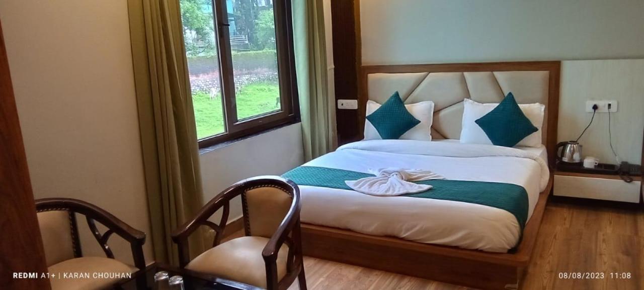 Hotel & Hostel Vimal Ganga Rishikesh Ngoại thất bức ảnh