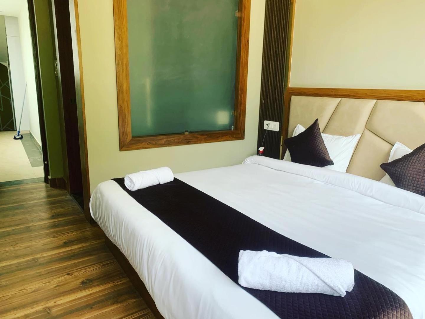 Hotel & Hostel Vimal Ganga Rishikesh Ngoại thất bức ảnh